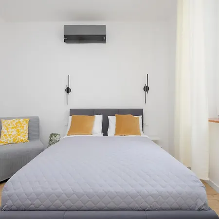 Apartment Klimatyzowane Typu Blisko Centrum I Starego Browaru By Renters *